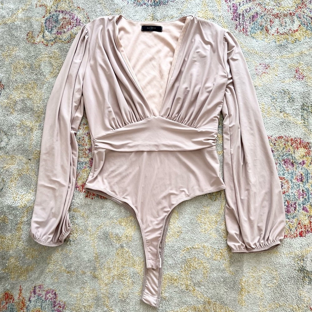 21 Saints Plunging Bodysuit Top Nude size Small